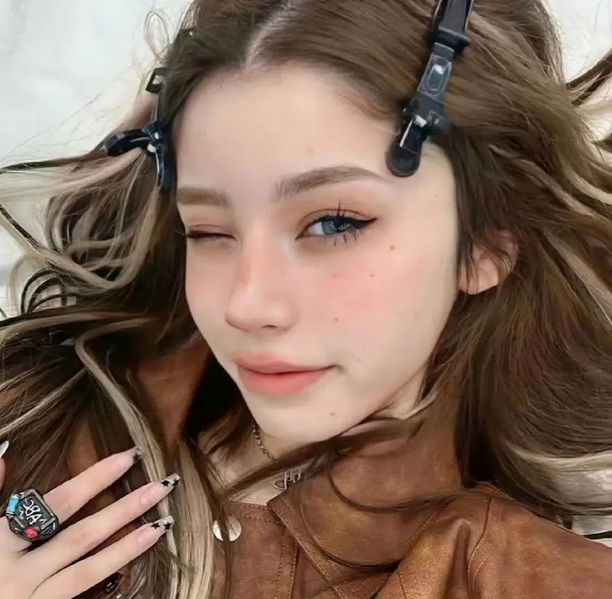 夜里三个错愕的人